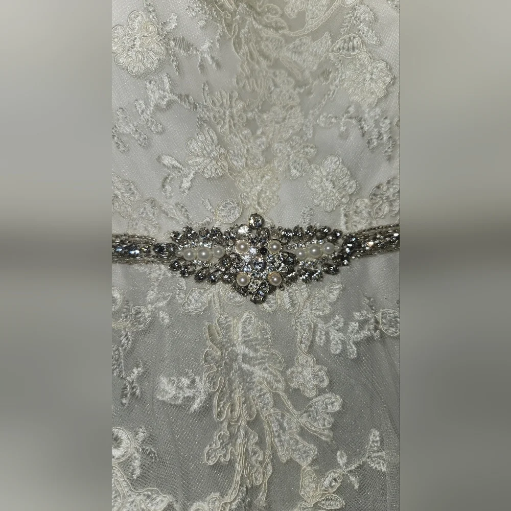 NWT! REBECCA INGRAM WEDDING DRESS ! (ONE PEARL IS MISSING ON THE SWAROVSKI BELT) - Picture 9 of 16